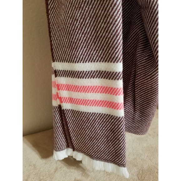 GAP NWT Women's Scarf Scarves 76' x 25' Color Brown Pink - Picture 2 of 8